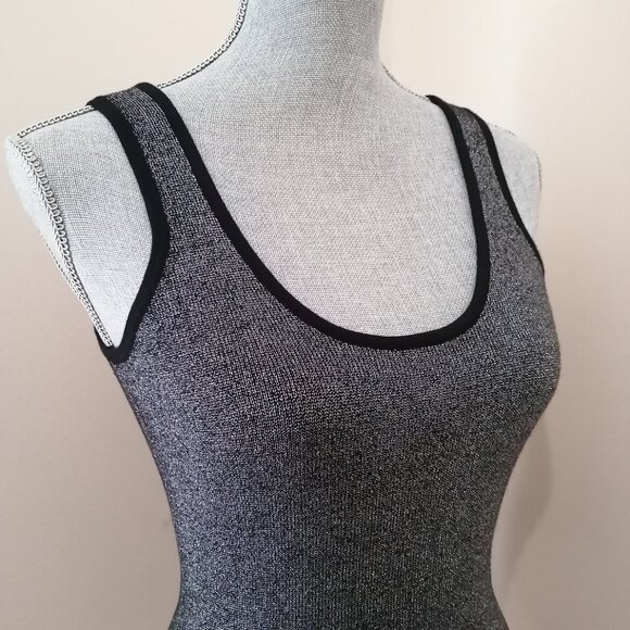 House of Harlow 1960, Metallic Knit Bodysuit - Picture 4 of 10